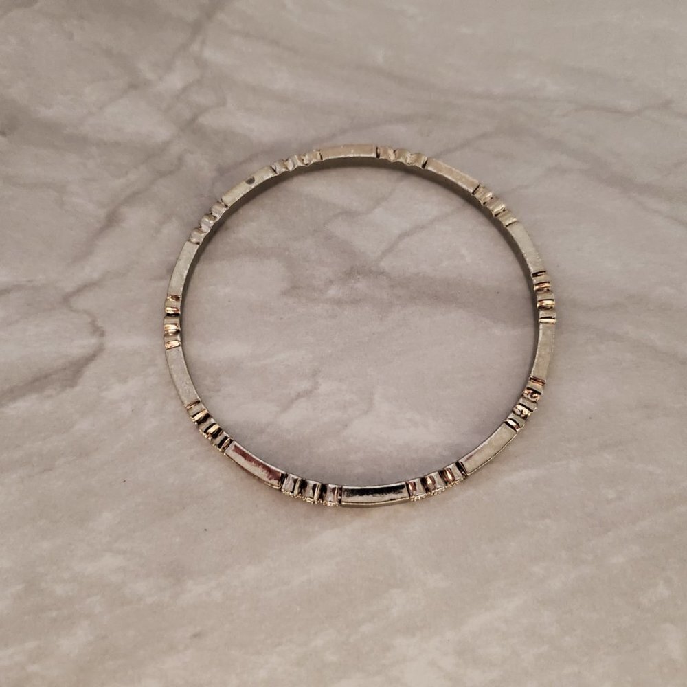 ✨ LOFT Silver Rhinestone Crystal Pave Skinny Bangle Bracelet ✨ - Picture 9 of 10